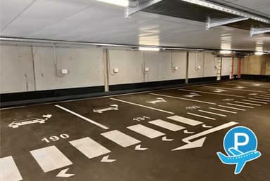 Flughafenparker FRA - Neu-Isenburg, Marie-Curie-Straße 2 (disabled) 4