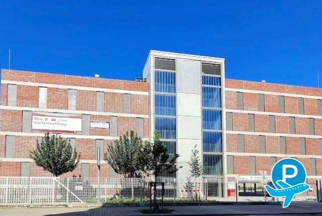 DeinParker.de - Kelsterbach, Am Graf-de-Chardonnet-Platz 21-23 (disabled) 3