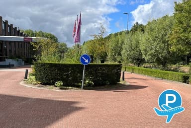 MOBIHUB | P+R - Schiphol Noord-Oost - Amsterdam, Oude Haagseweg 20 (disabled) 2