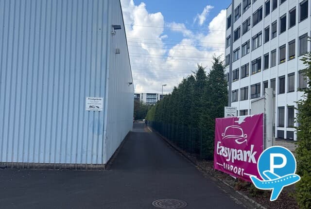EasyPark Airport CGN - Köln, Welser Str. 3-5 2