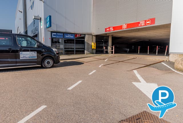 Vakantie Parking - Aalsmeer, Van Cleeffkade 15 2