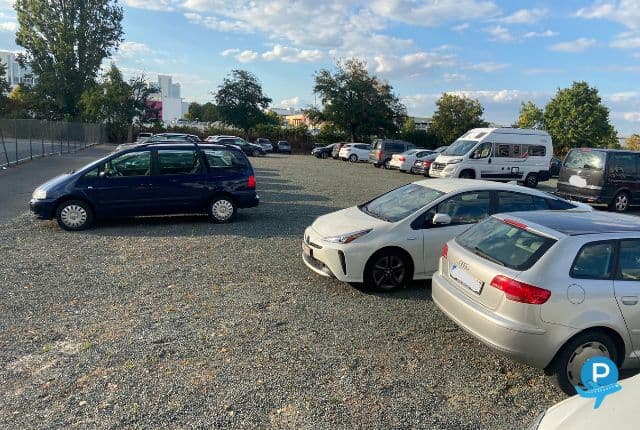 Parken & Shuttle - Eschborn, Helfmann-Park 3 (disabled) 3