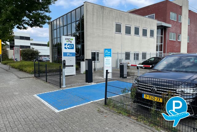 Park & Fly P24 - Eindhoven, Henri Wijnmalenweg 7 4