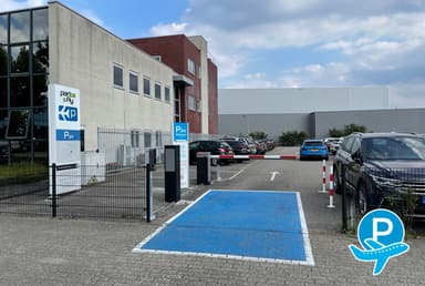 Park & Fly P24 - Eindhoven, Henri Wijnmalenweg 7 3