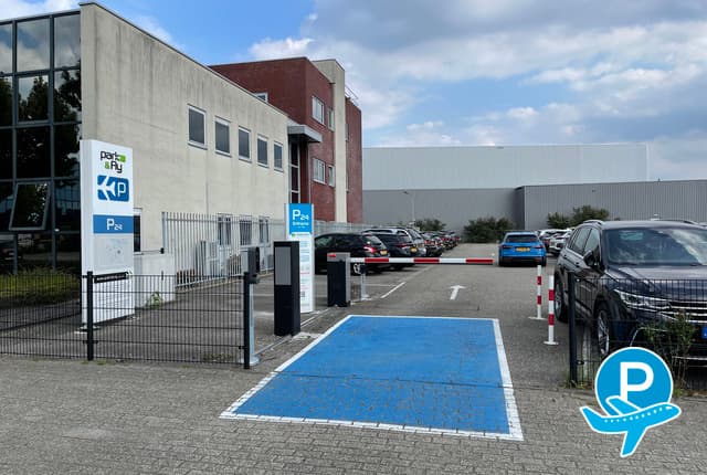 Park & Fly P24 - Eindhoven, Henri Wijnmalenweg 7 3