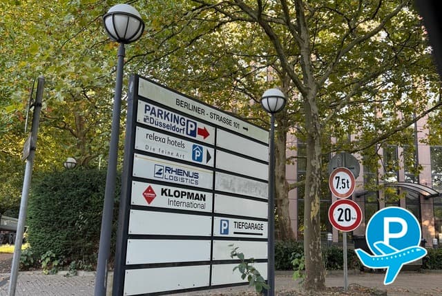 Parking Düsseldorf - Ratingen, Berliner Straße 93 1