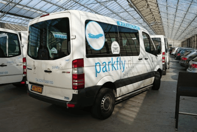 ParkFly - Schiphol, Vertrekpassage (disabled) 3