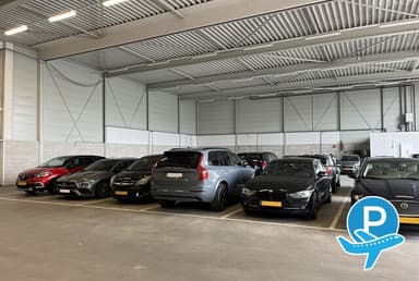 Park & Fly - Easy Valet - Eindhoven, Freddy van Riemsdijkweg 11 (disabled) 4