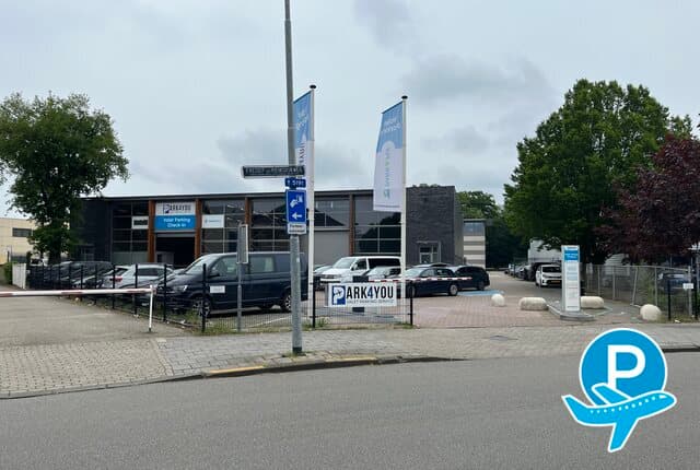 Park & Fly - Easy Valet - Eindhoven, Freddy van Riemsdijkweg 11 (disabled) 1