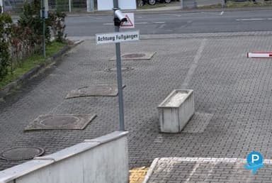 Frapark Airport - Rüsselsheim am Main, Eisenstraße 2-4 4