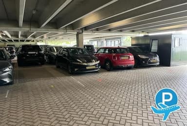 The Shuttle Guys - Schiphol-Rijk, Tupolevlaan 1-39 (disabled) 3