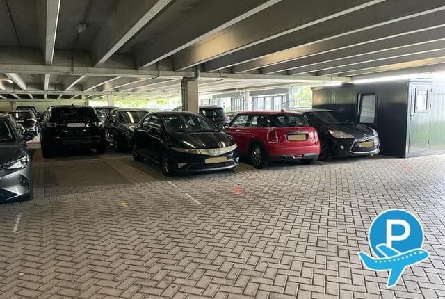 The Shuttle Guys - Schiphol-Rijk, Tupolevlaan 1-39 (disabled) 3