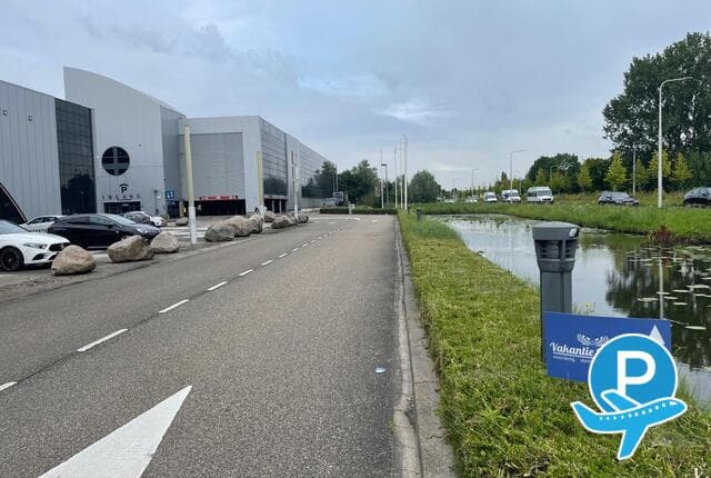 Vakantie Parking - Aalsmeer, Van Cleeffkade 15 1